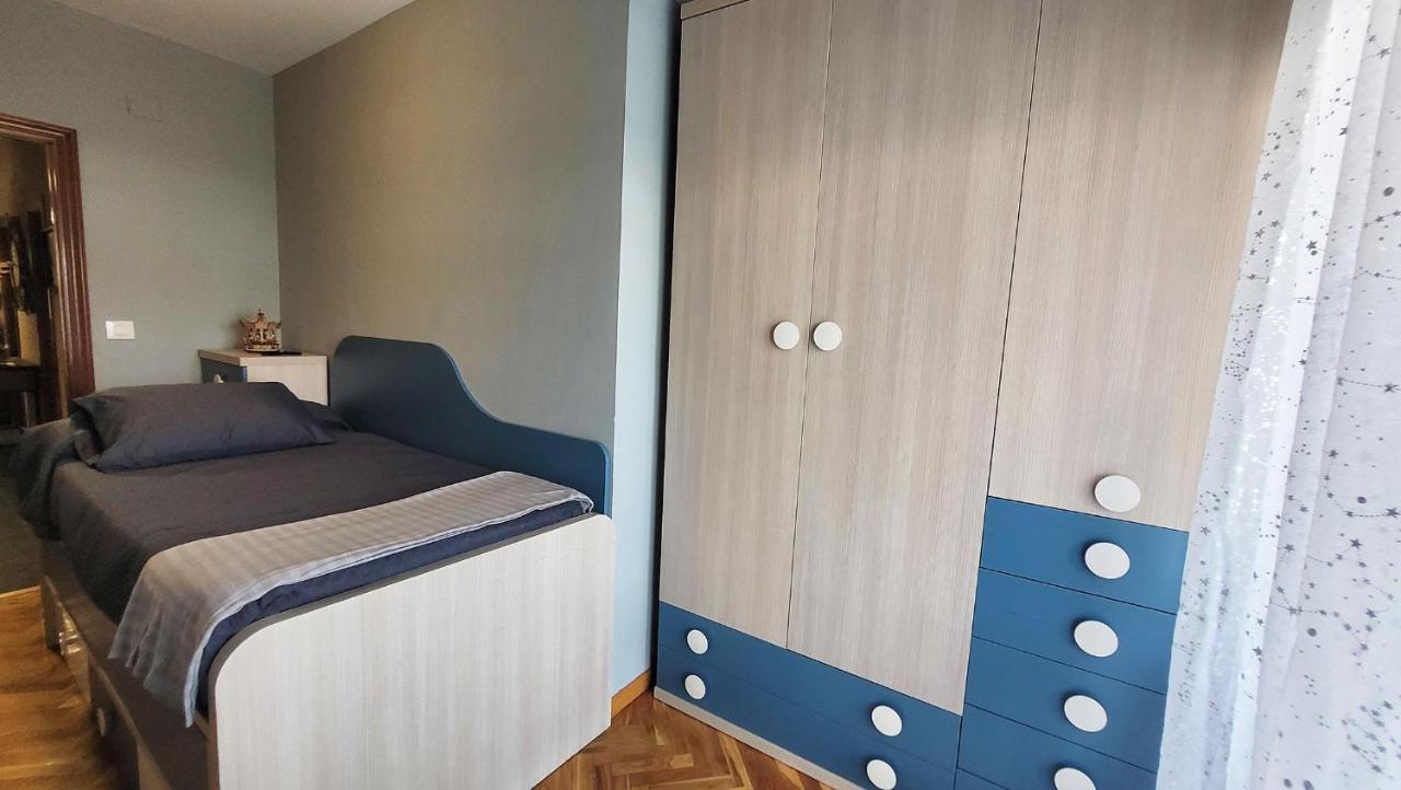 Appartamento El Hogar De Todos Ourense Esterno foto